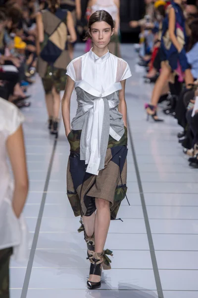 Look 12